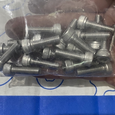 Lục Giác Chìm Đầu Trụ Inox 304 DIN912 M5x10